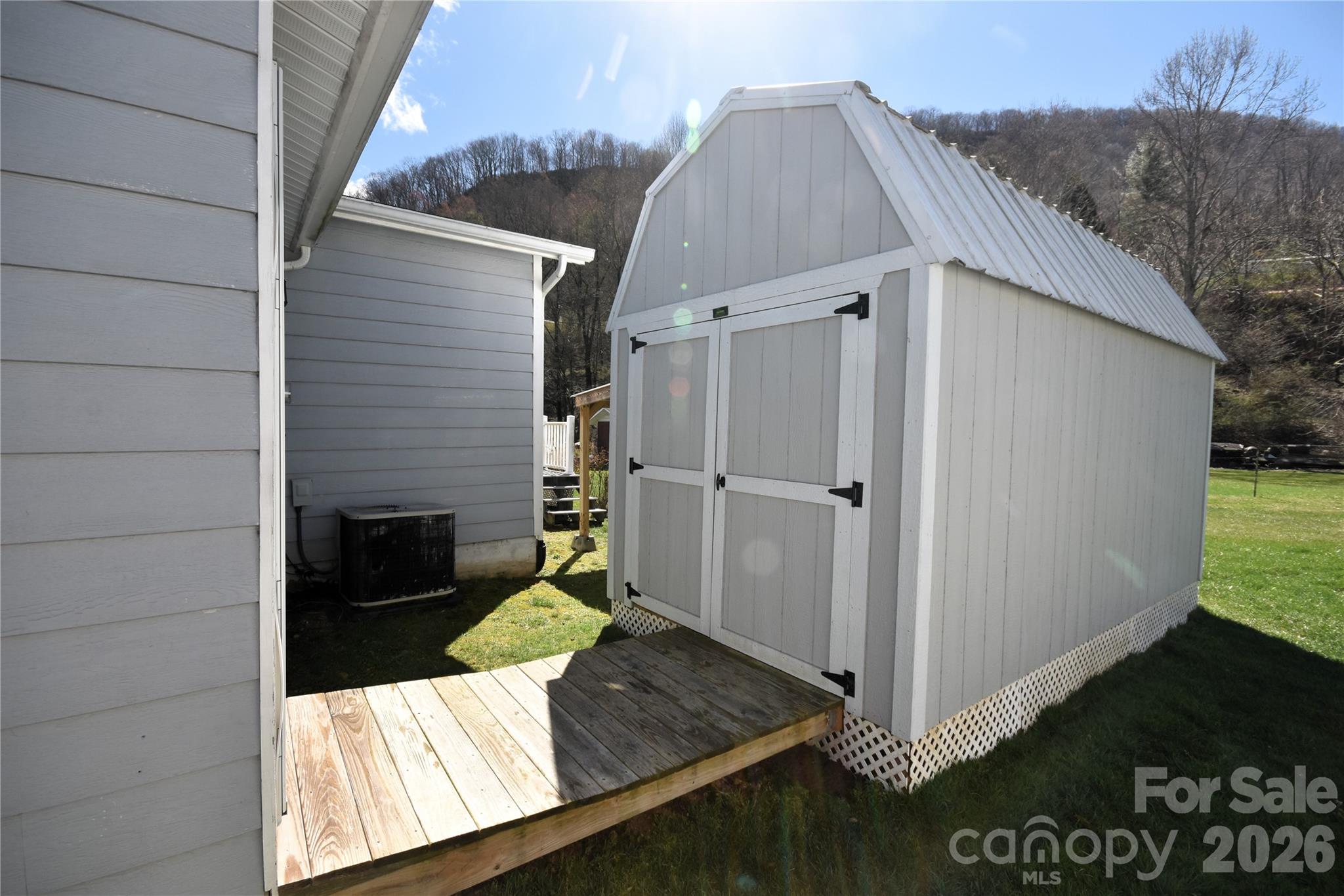 148 Market Street Maggie Valley NC 28751