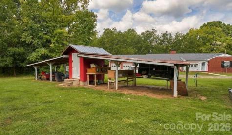 2727 N Moore Road Robbins NC 27325