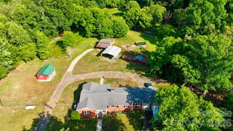 2727 N Moore Road Robbins NC 27325