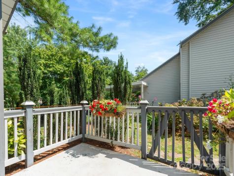 110 Cimarron Drive Asheville NC 28803