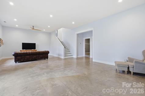 40 Malvern Walk Asheville NC 28806