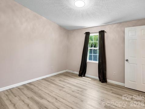 2275 Lamb Mountain Road Hendersonville NC 28792