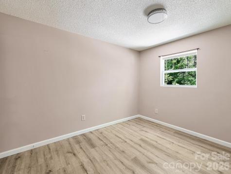 2275 Lamb Mountain Road Hendersonville NC 28792