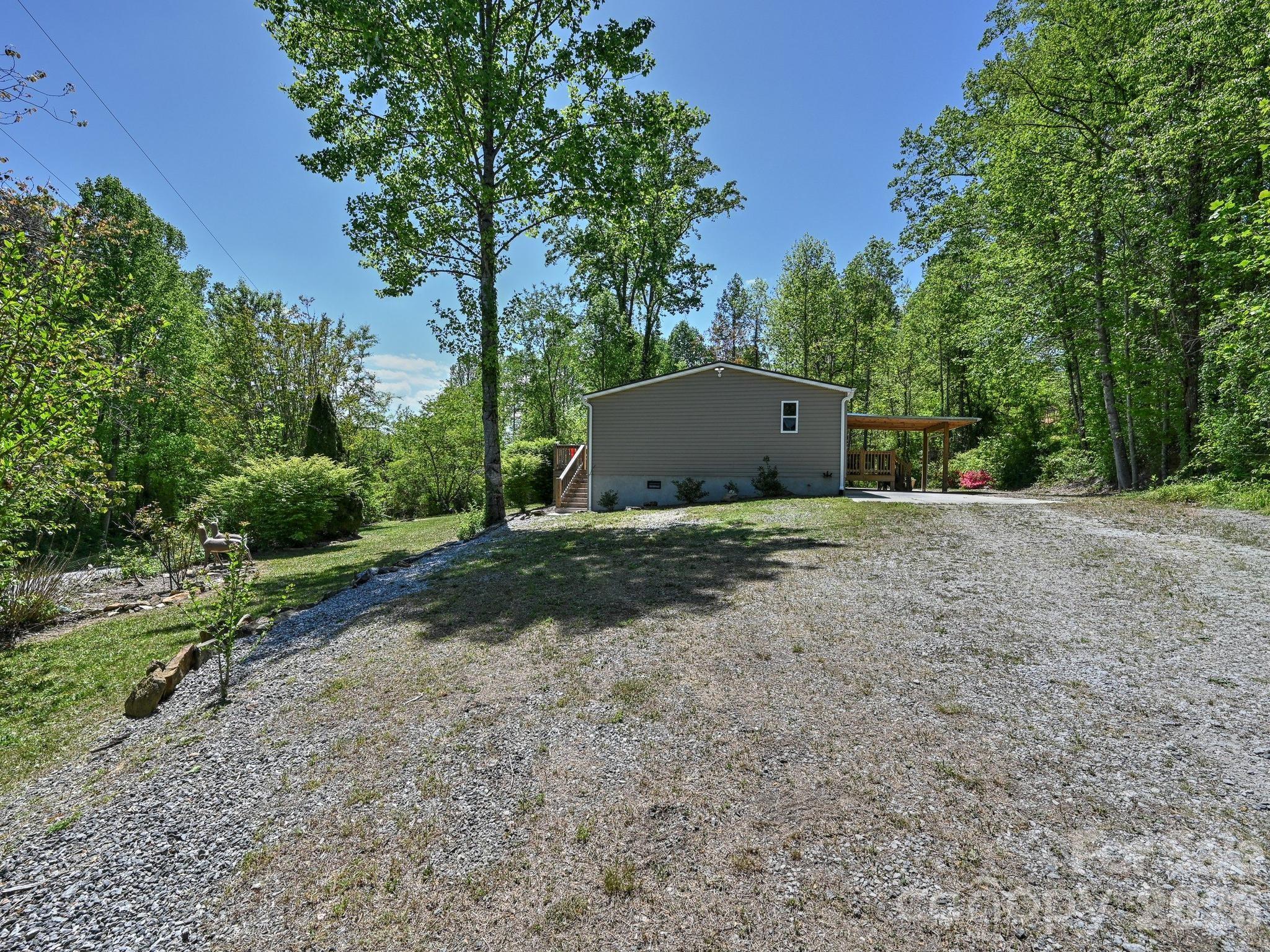 2275 Lamb Mountain Road Hendersonville NC 28792