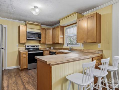 36 Dogwood Drive Maggie Valley NC 28751