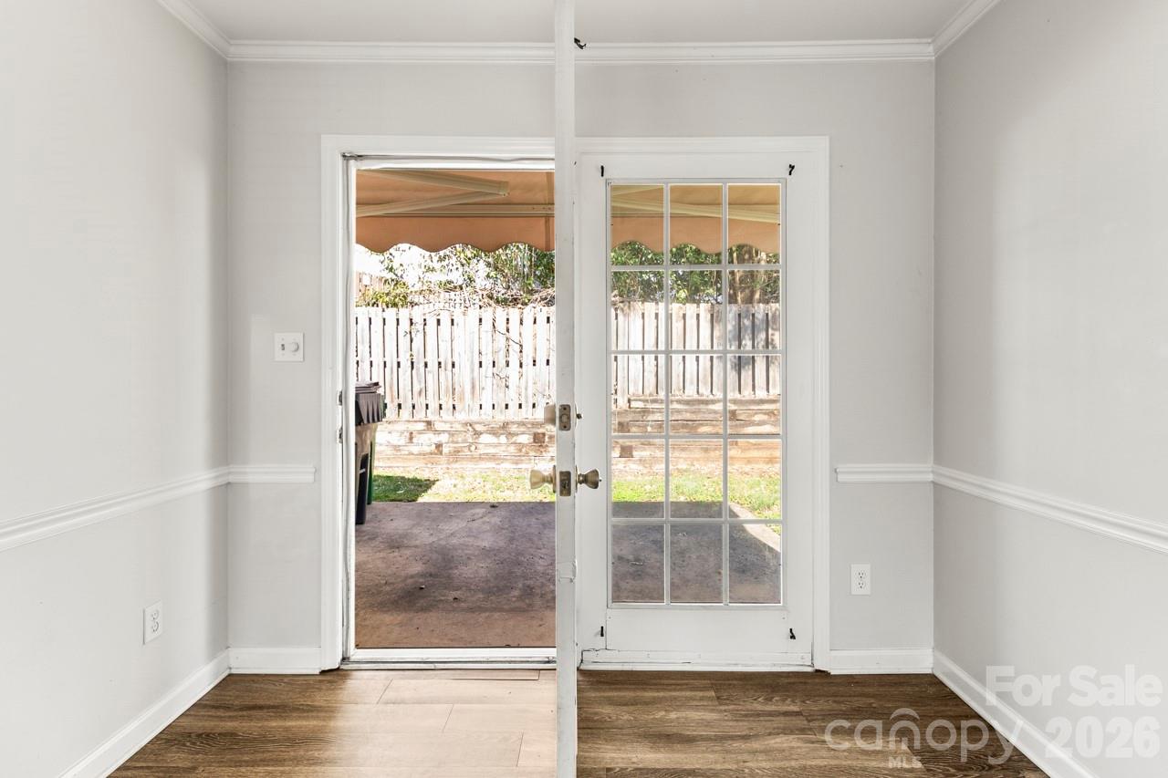 6041 Crape Myrtle Lane Charlotte NC 28216