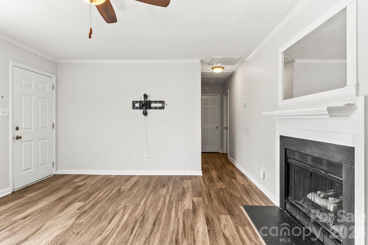 6041 Crape Myrtle Lane Charlotte NC 28216