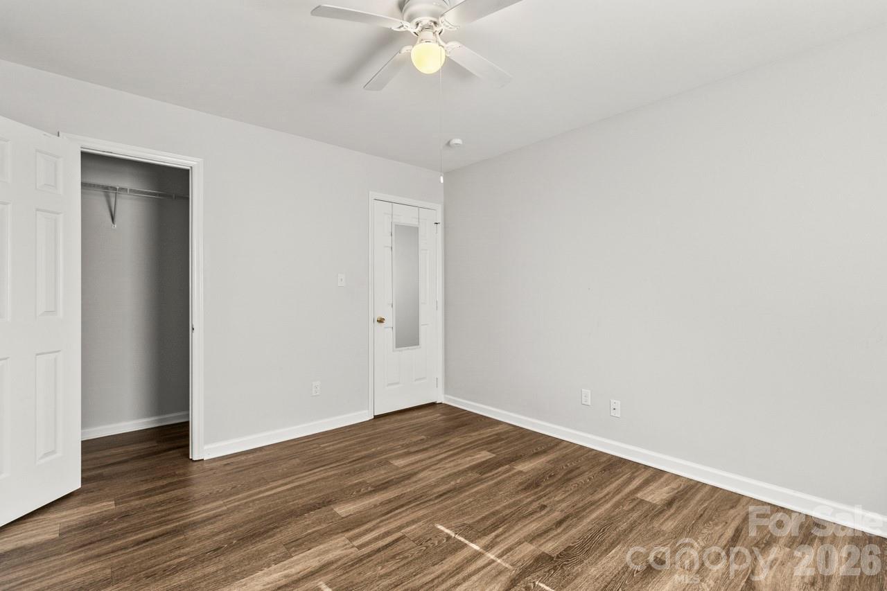 6041 Crape Myrtle Lane Charlotte NC 28216