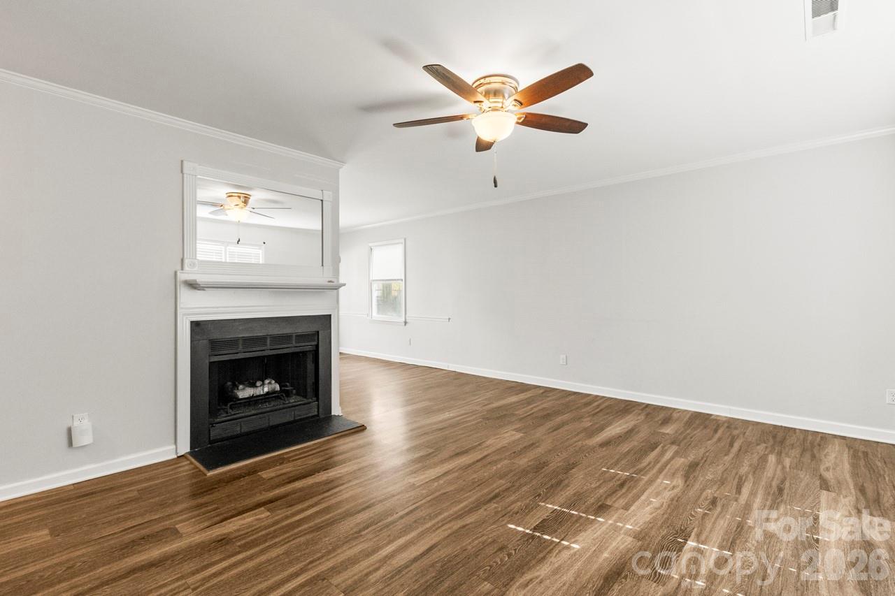 6041 Crape Myrtle Lane Charlotte NC 28216