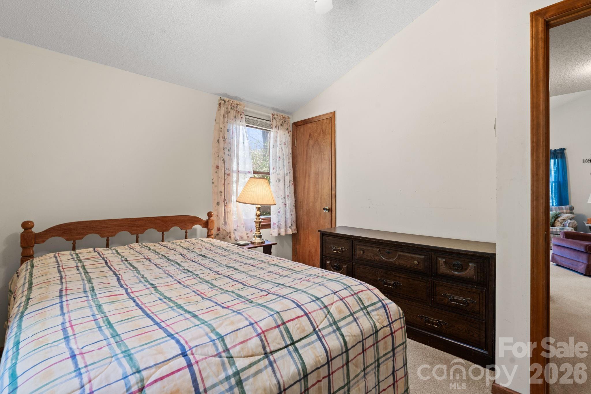 8977 Rose Hollow Avenue Newland NC 28657