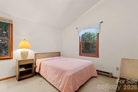 8977 Rose Hollow Avenue Newland NC 28657