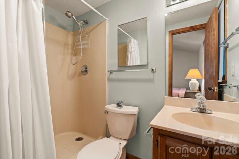8977 Rose Hollow Avenue Newland NC 28657