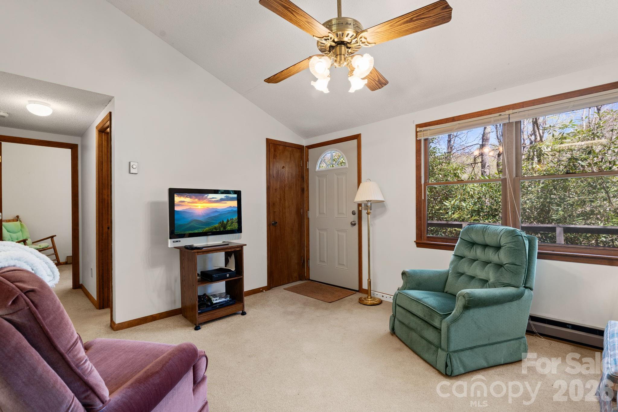 8977 Rose Hollow Avenue Newland NC 28657