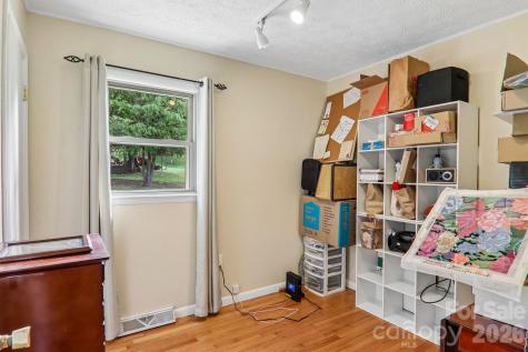 401 Lower Grassy Branch Road Asheville NC 28805