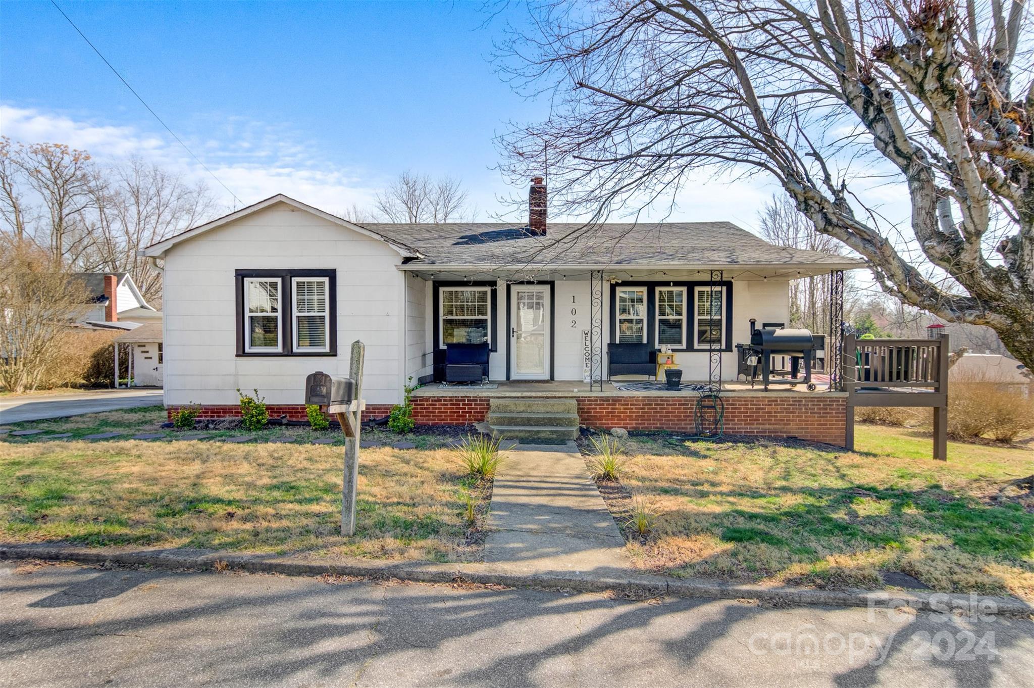 102 Randolph Street Morganton NC 28655