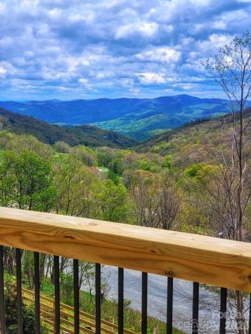 419 Snowcloud Drive Seven Devils NC 28604