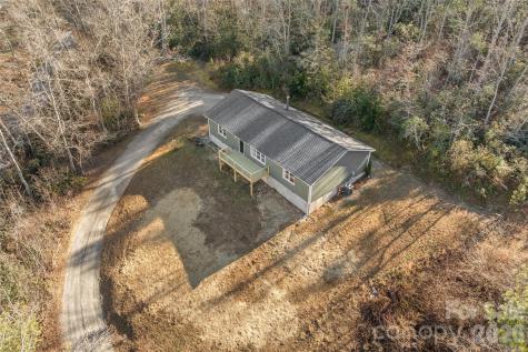 73 The Old Run Road Fairview NC 28730