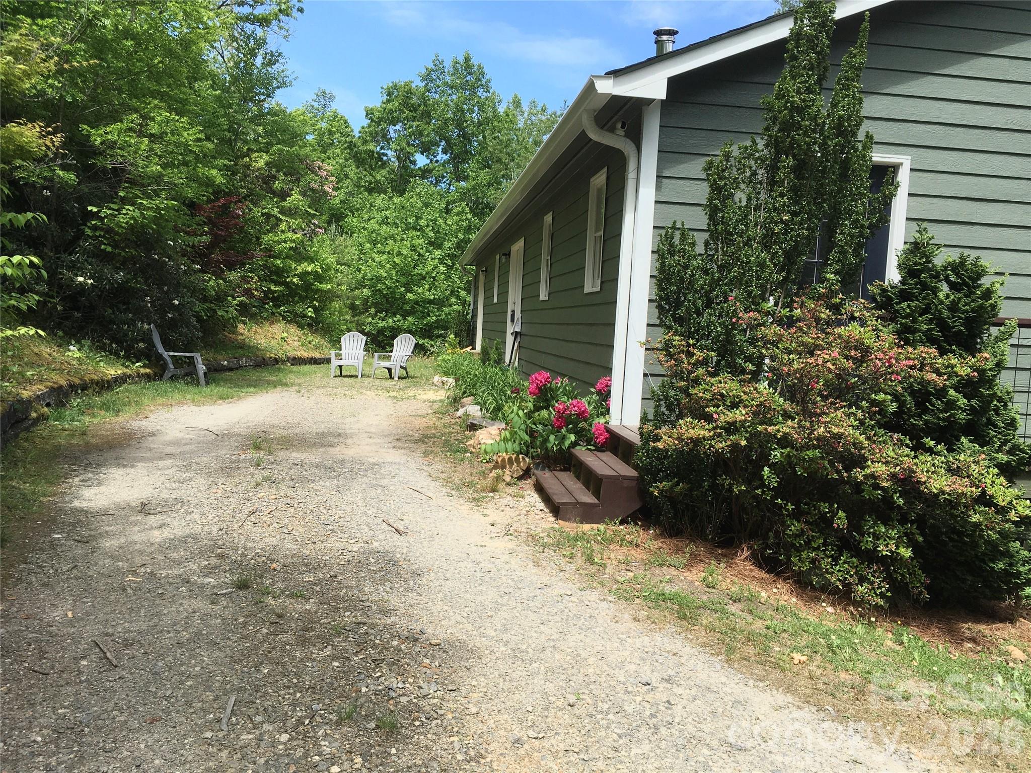 73 The Old Run Road Fairview NC 28730