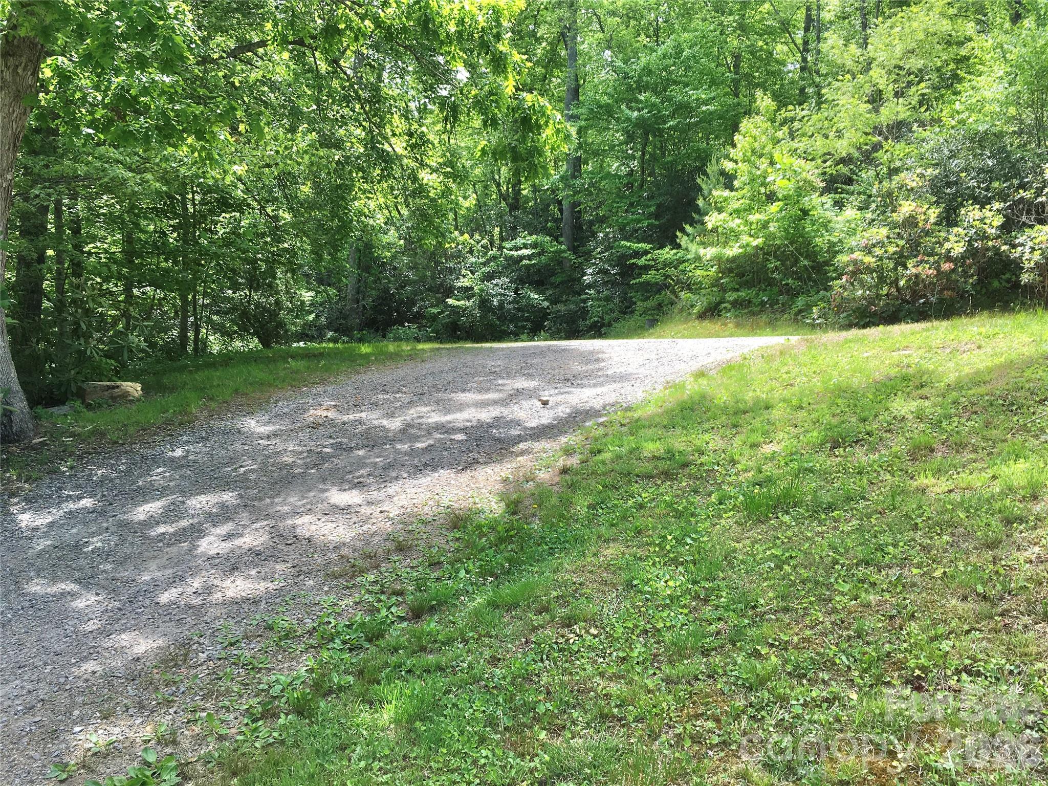 73 The Old Run Road Fairview NC 28730