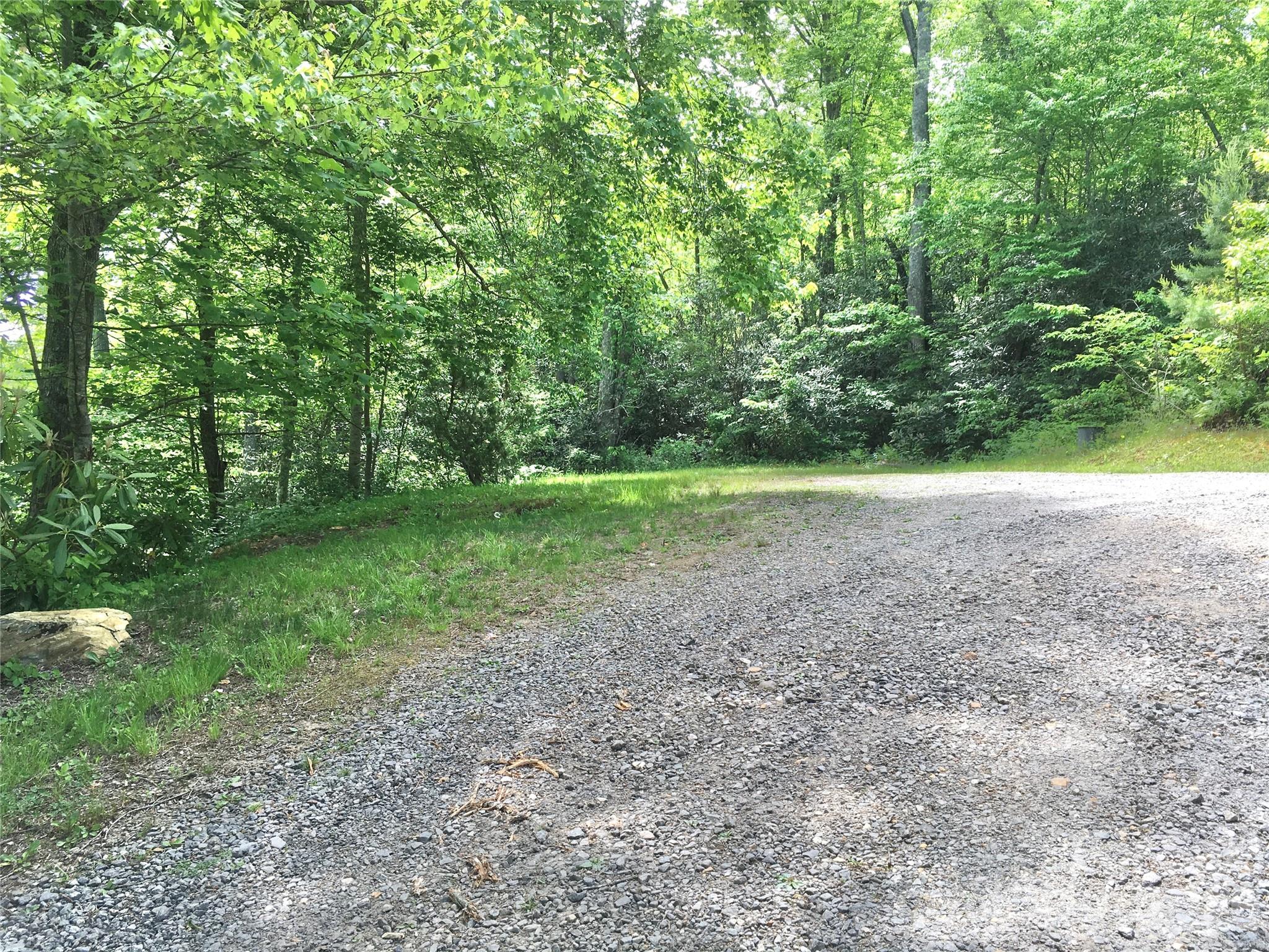 73 The Old Run Road Fairview NC 28730