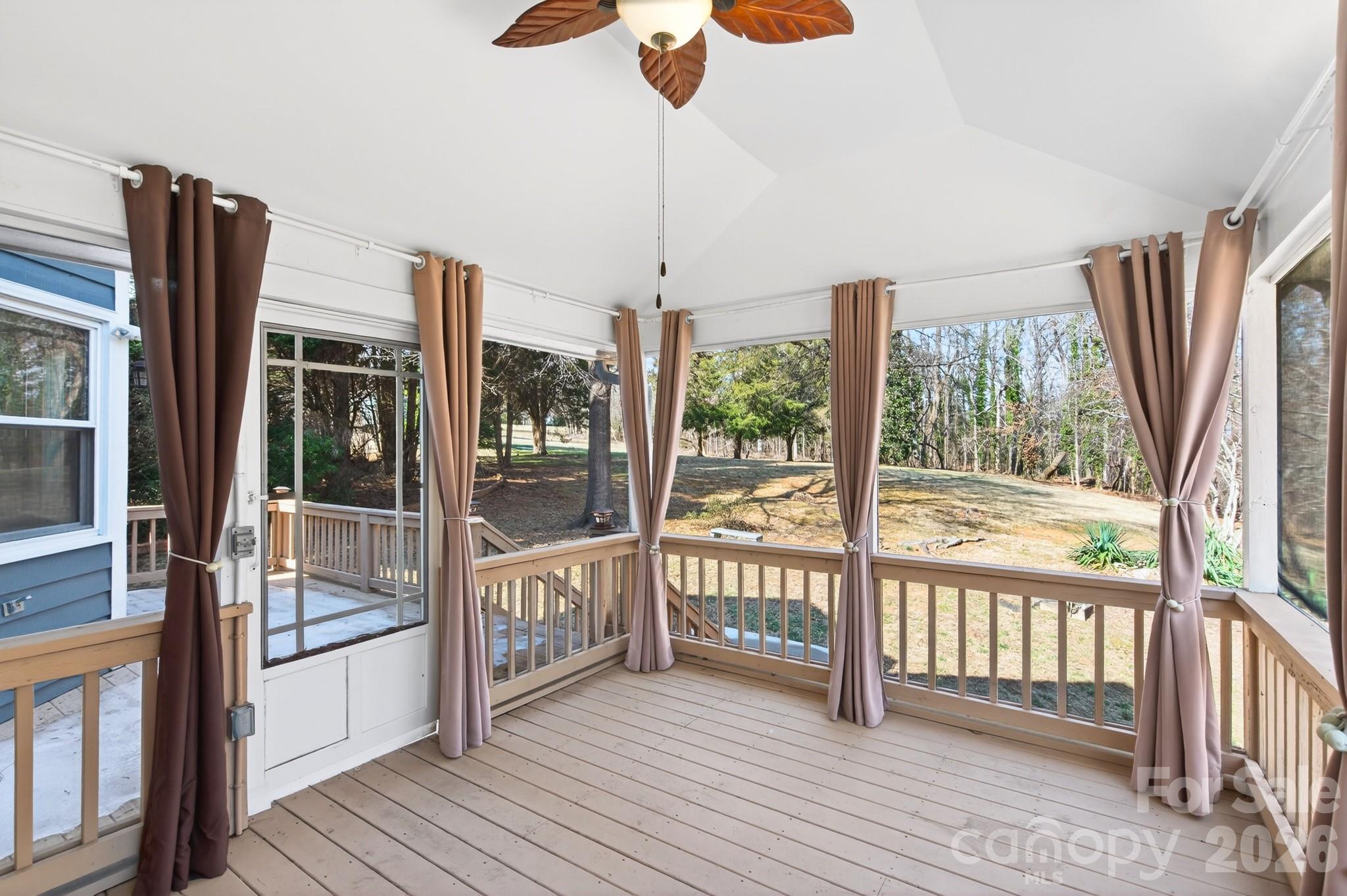 4711 Mountain Point Lane Charlotte NC 28216