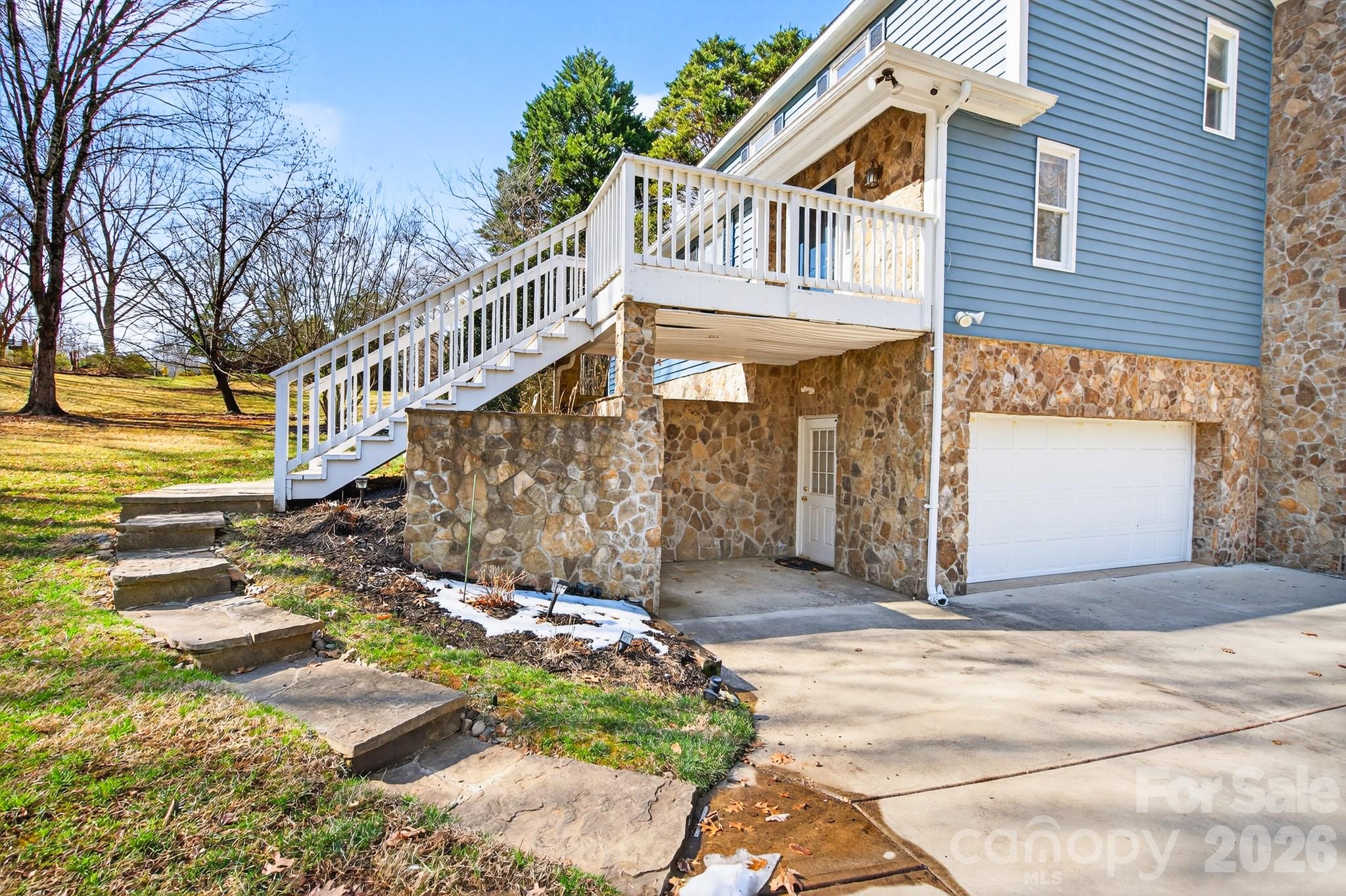 4711 Mountain Point Lane Charlotte NC 28216