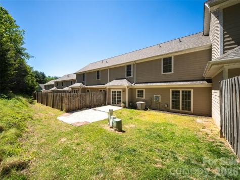 876 W Pointe Drive Asheville NC 28806