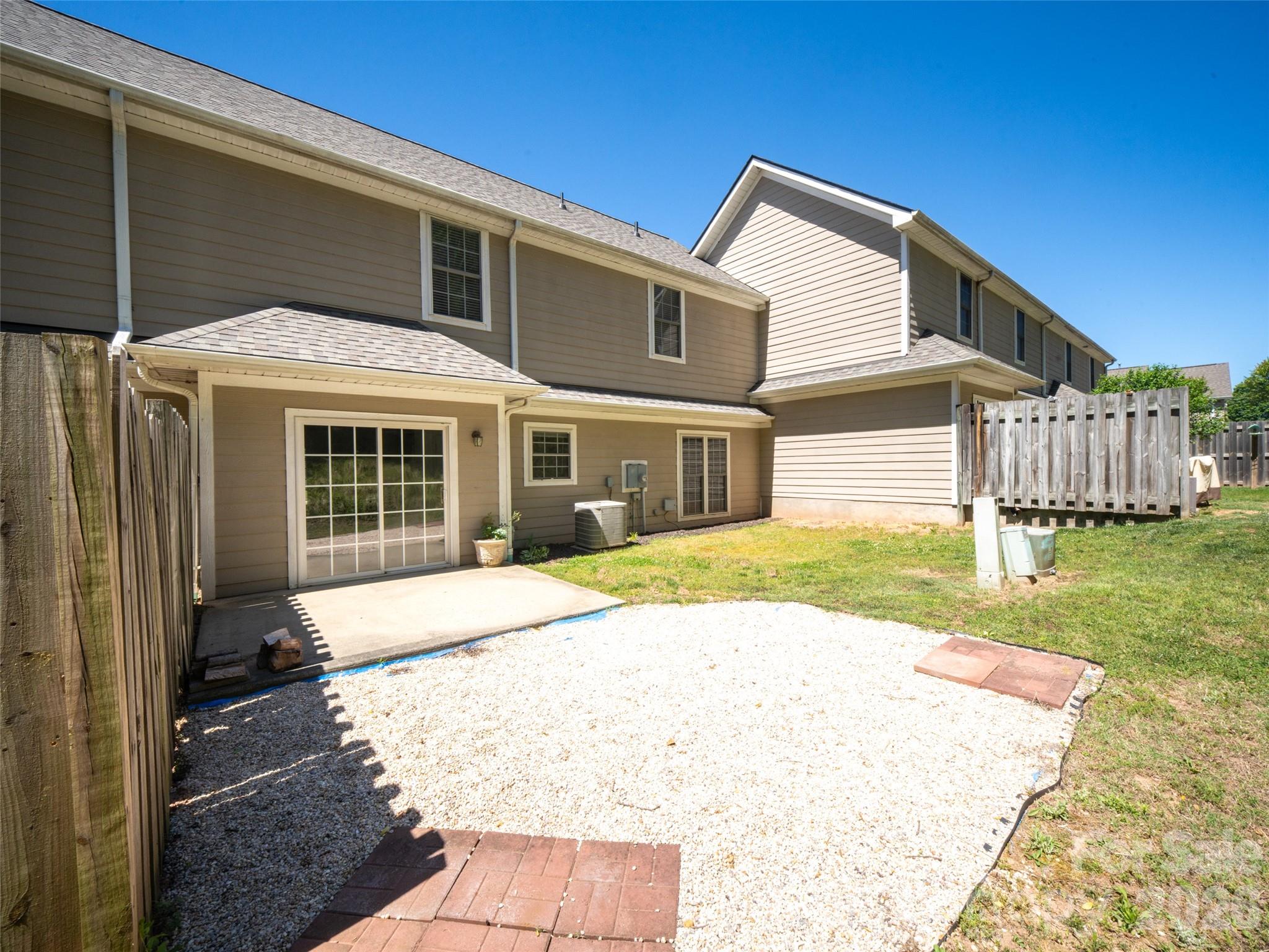 876 W Pointe Drive Asheville NC 28806