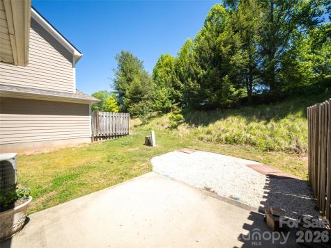 876 W Pointe Drive Asheville NC 28806