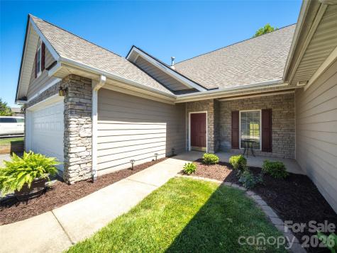 876 W Pointe Drive Asheville NC 28806