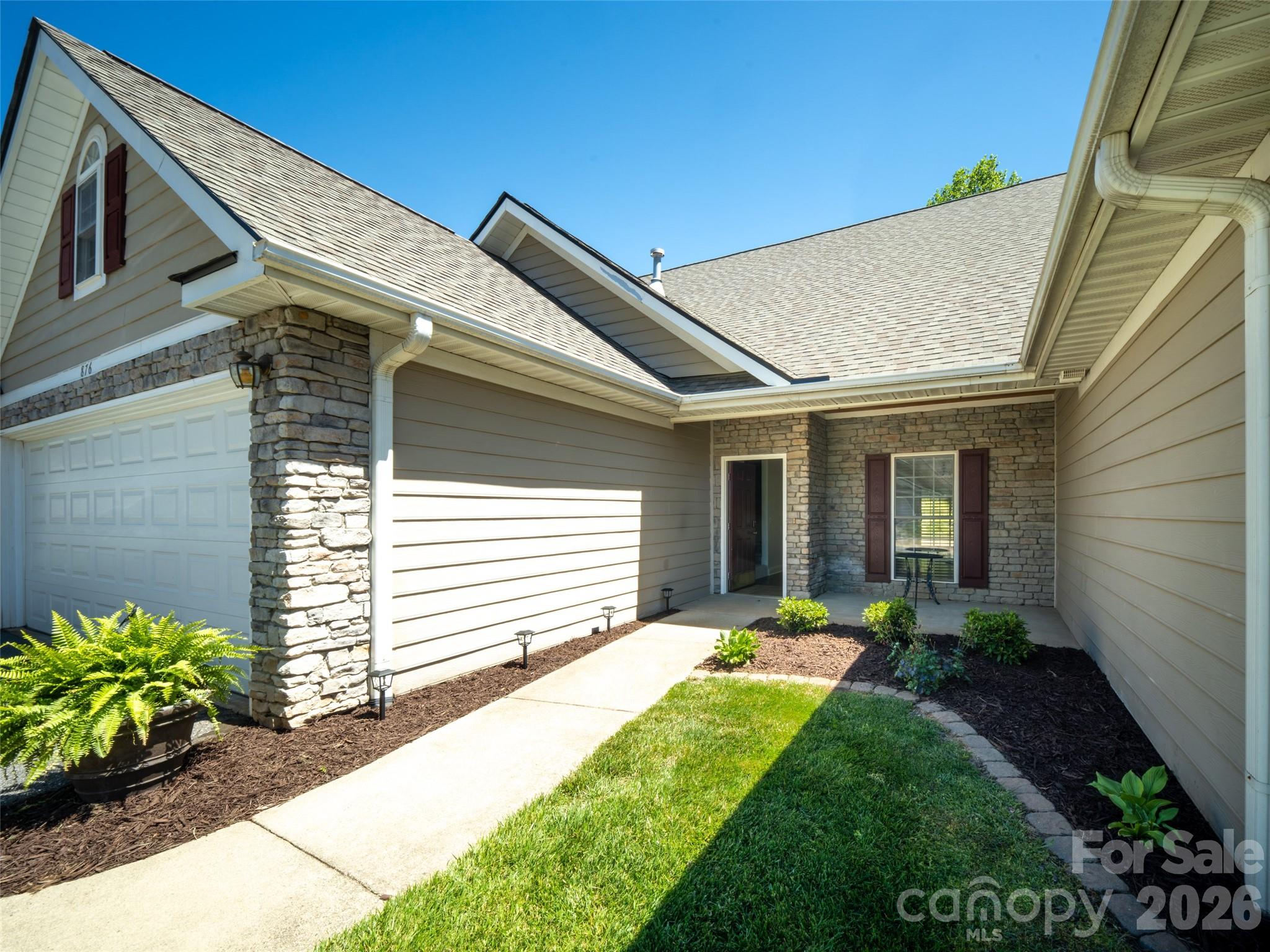 876 W Pointe Drive Asheville NC 28806