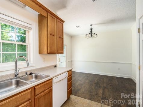 876 W Pointe Drive Asheville NC 28806
