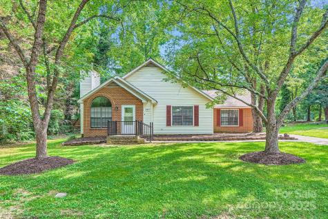 5817 Rocky Mount Court Charlotte NC 28214