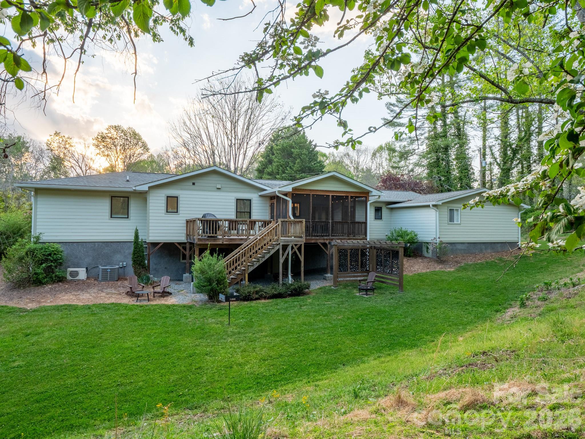 1048 Jenkins Valley Road Alexander NC 28701
