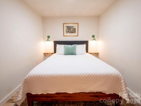 1048 Jenkins Valley Road Alexander NC 28701