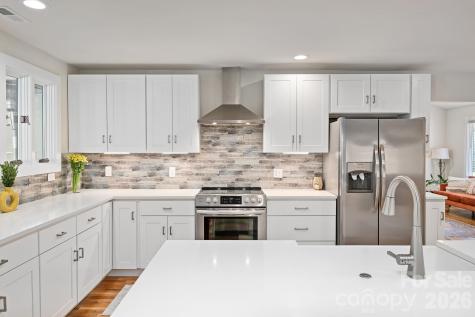1048 Jenkins Valley Road Alexander NC 28701