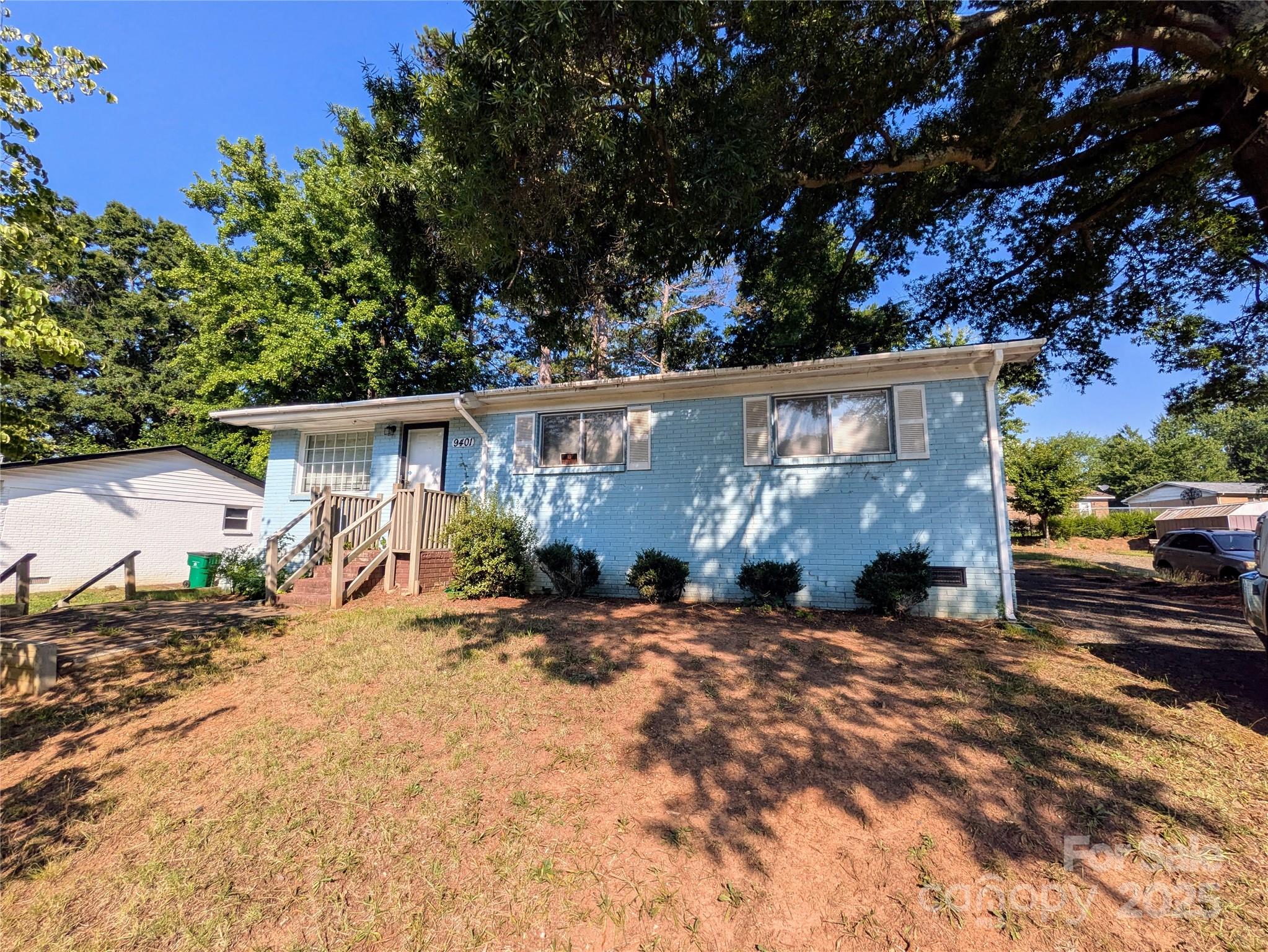 9401 Feldbank Drive Charlotte NC 28216