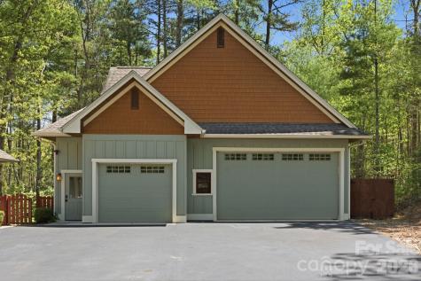 31 Ashbrook Meadows Fletcher NC 28732