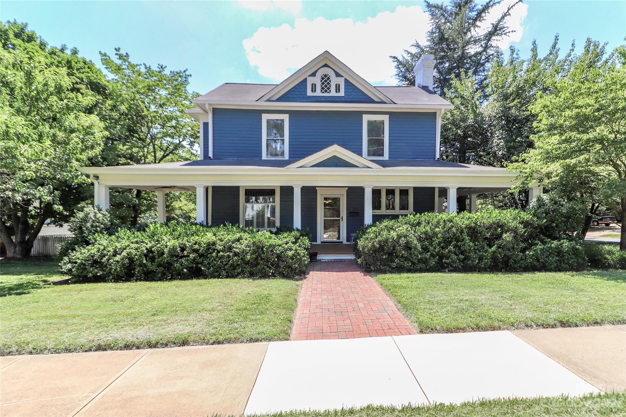 137 N Race Street Statesville NC 28677