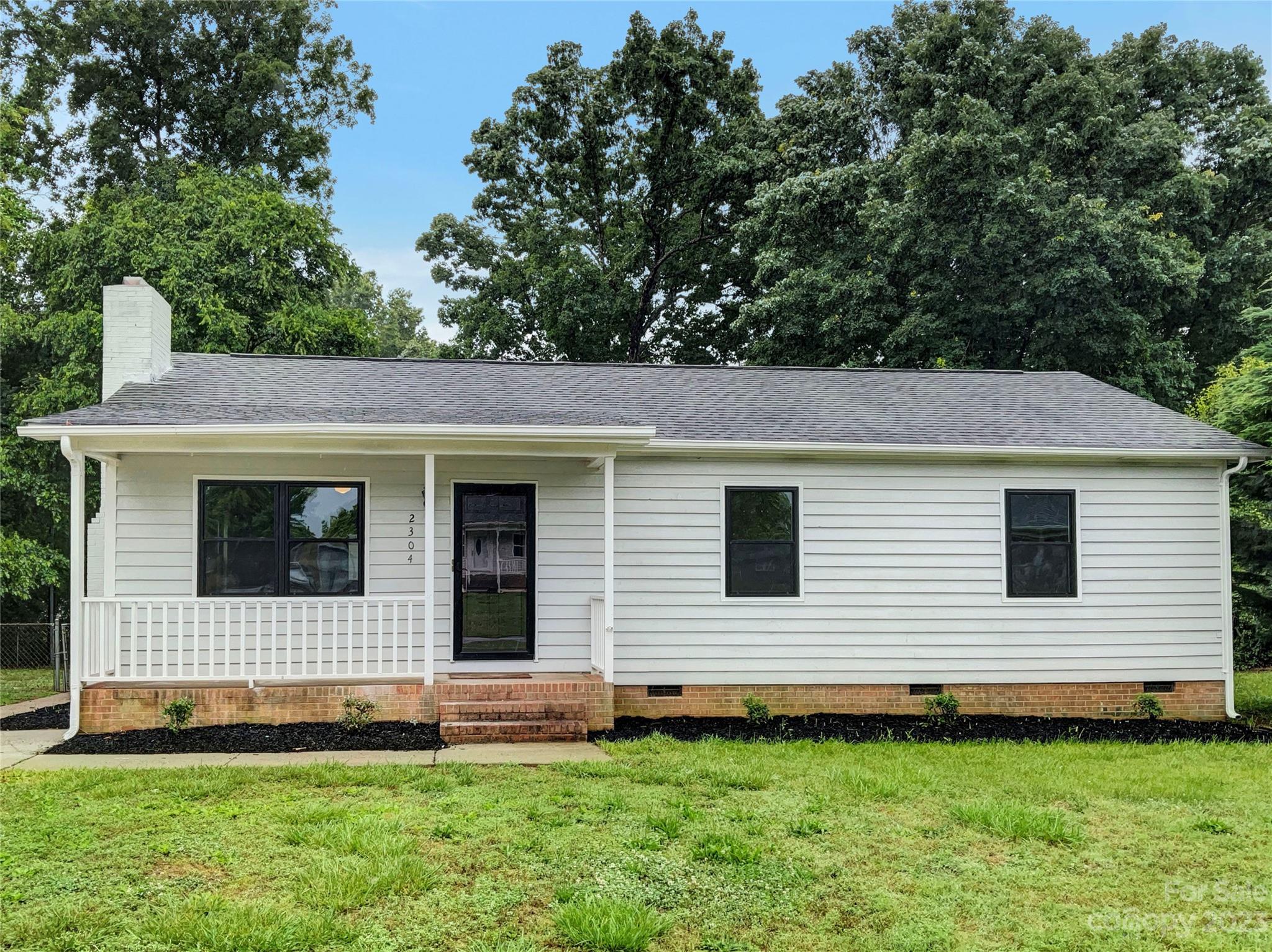 2304 Woodfield Circle Gastonia NC 28056