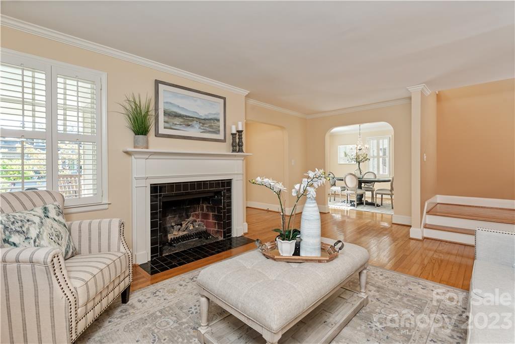 2212 Charlotte Drive Charlotte NC 28203