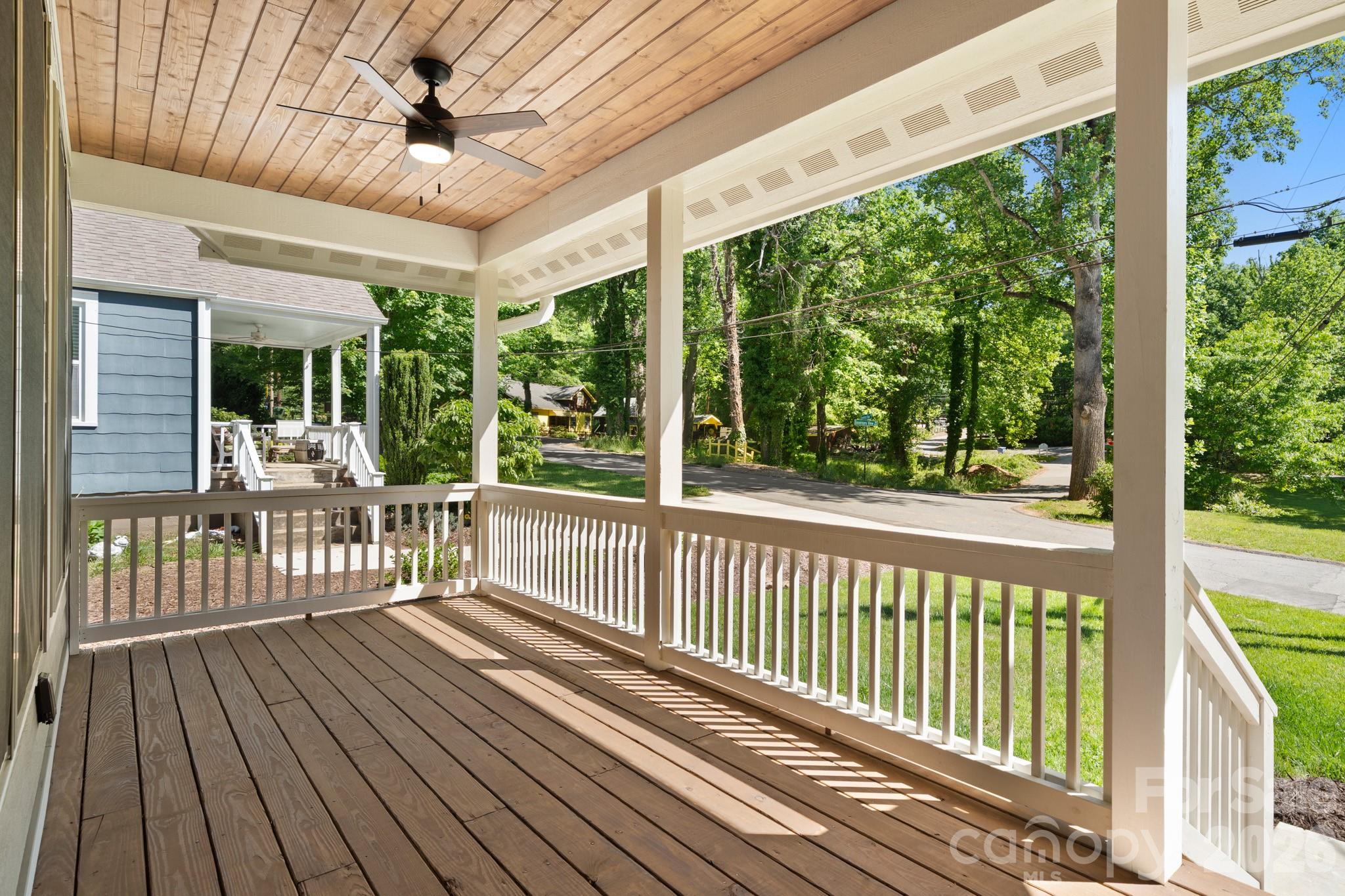 445 Governors View Road Asheville NC 28805