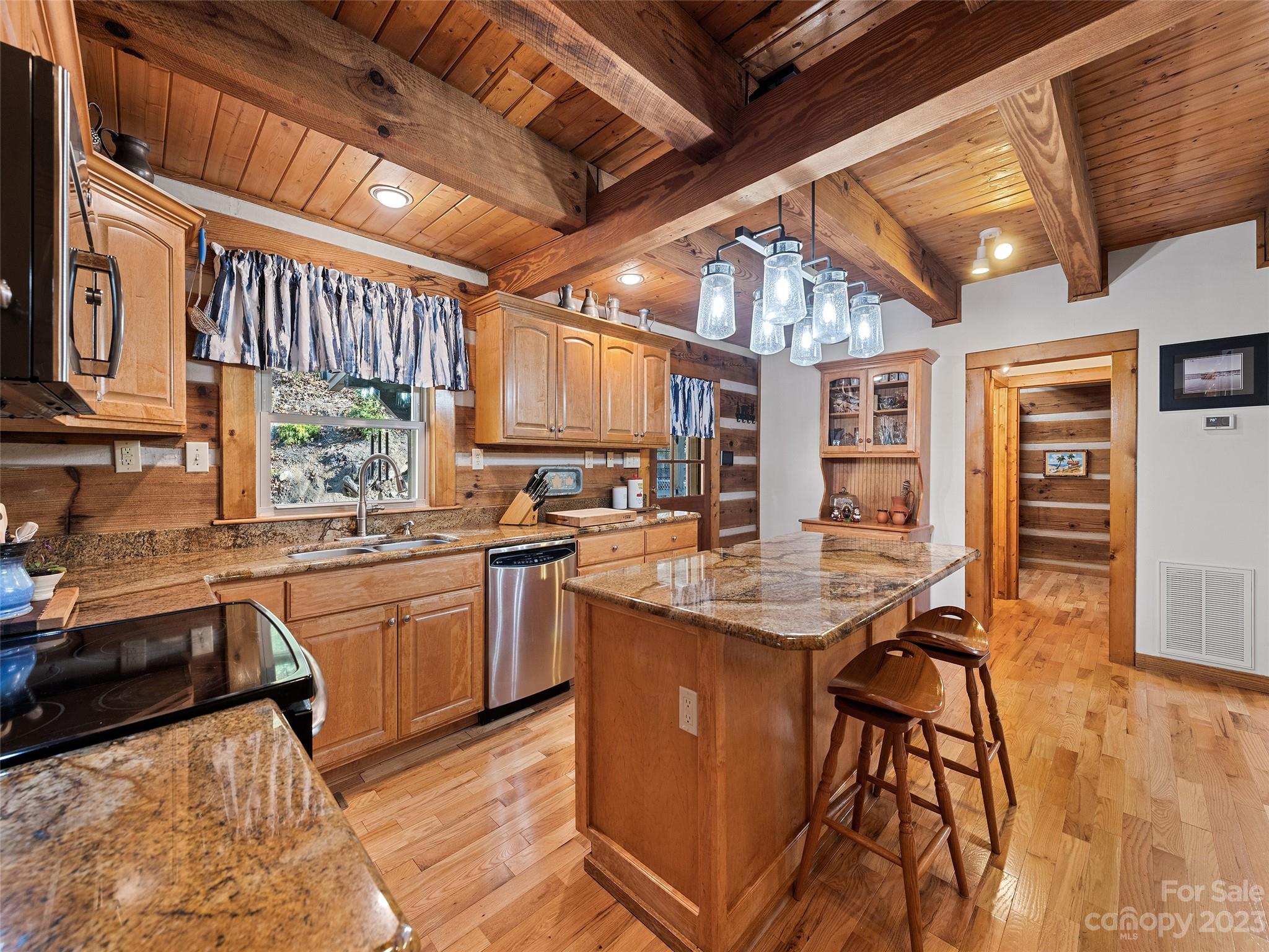 465 Hawk Haven Cove Waynesville NC 28786