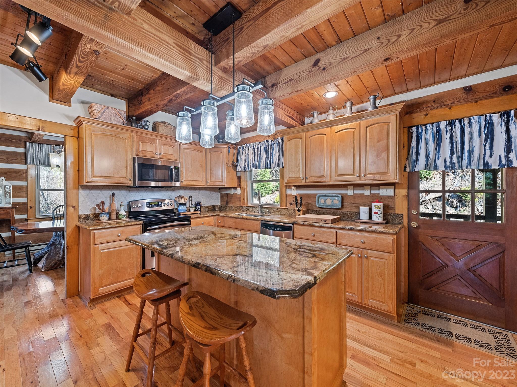 465 Hawk Haven Cove Waynesville NC 28786