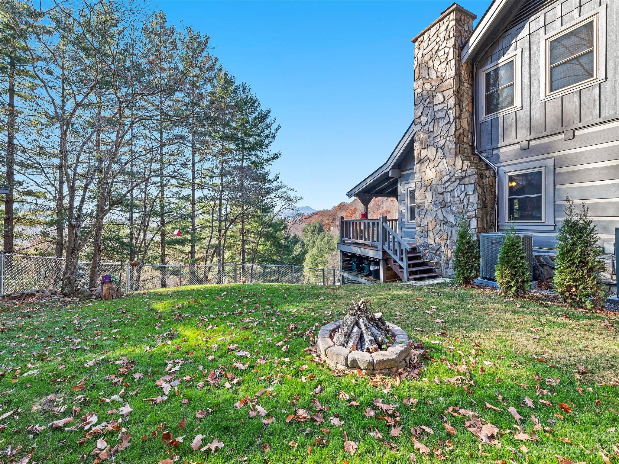 465 Hawk Haven Cove Waynesville NC 28786