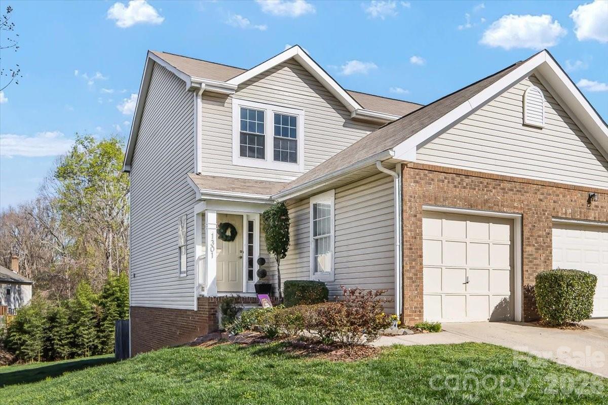 1301 Maple Shade Lane Charlotte NC 28270