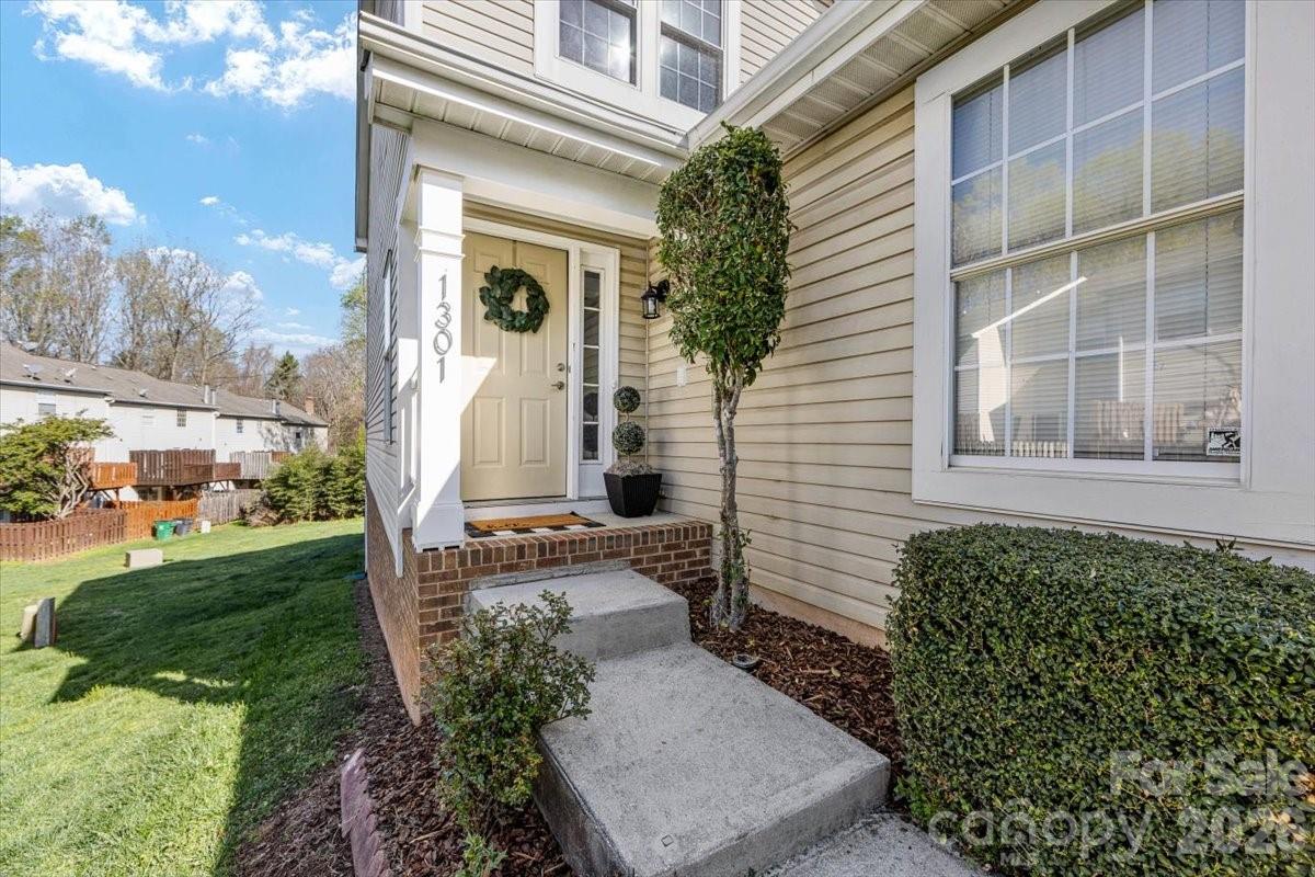 1301 Maple Shade Lane Charlotte NC 28270