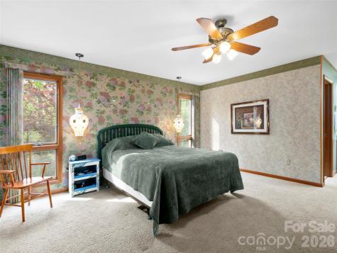 37 Hamilton Drive Hendersonville NC 28739