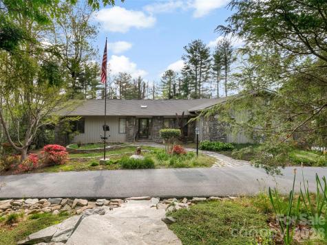 37 Hamilton Drive Hendersonville NC 28739