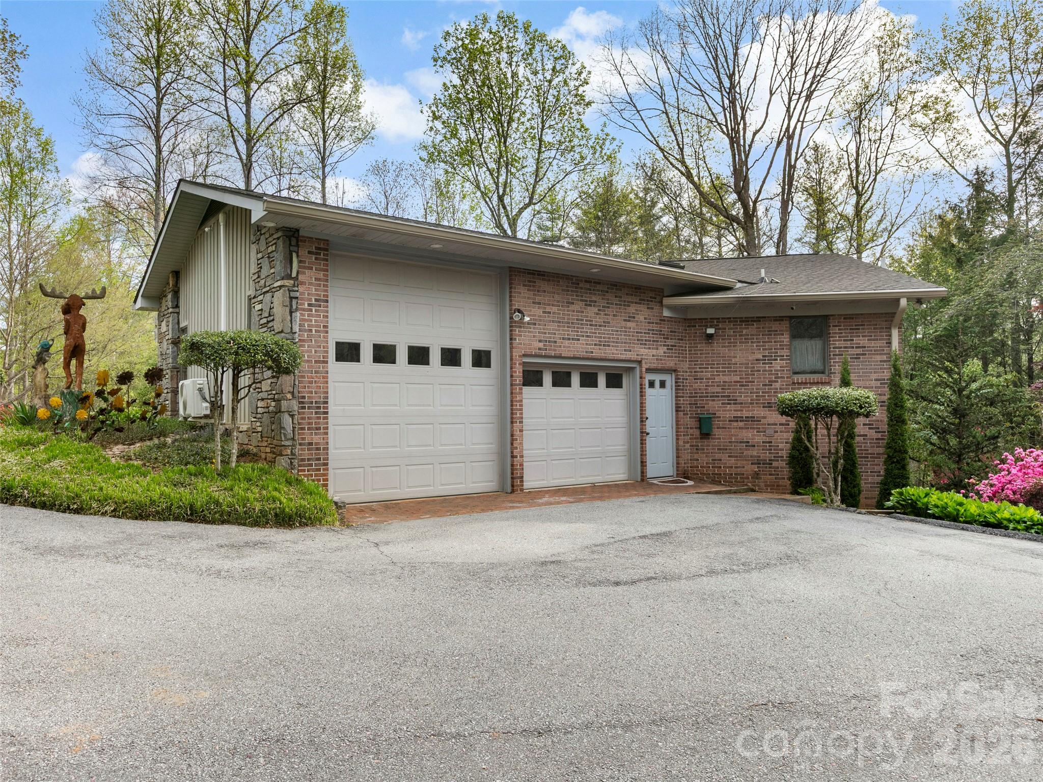 37 Hamilton Drive Hendersonville NC 28739